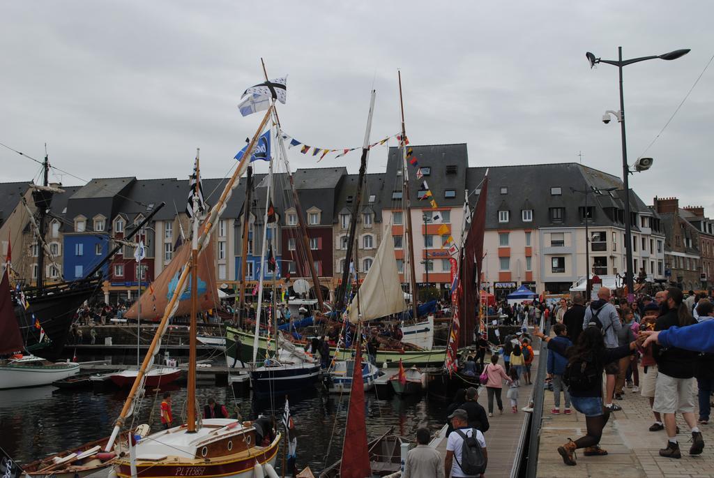 Hotel Le Goelo - Port De Paimpol Exterior photo
