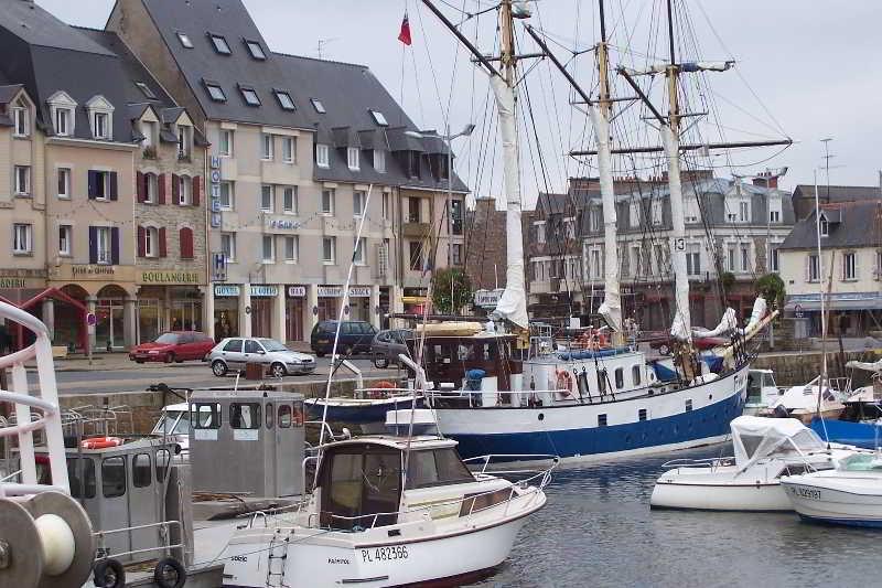 Hotel Le Goelo - Port De Paimpol Exterior photo